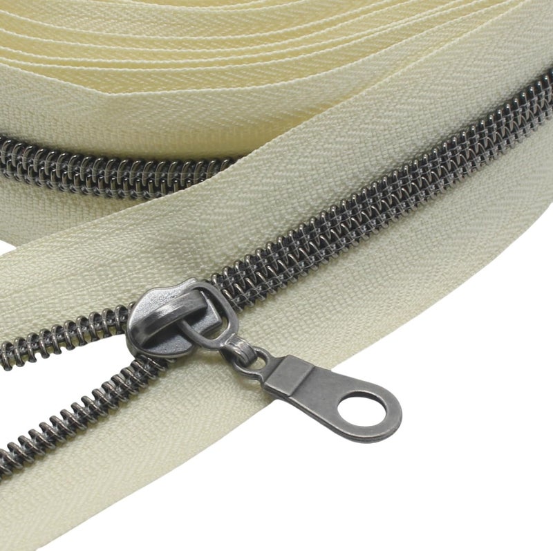 MebuZip #5 سحابات ملفوفة من النايلون المعدني من The Yard، لفة سحاب ملفوفة كبيرة الحجم بطول 10 ياردات مع 25 قطعة سحب لحقائب الخياطة اليدوية (بيج) - Image 1